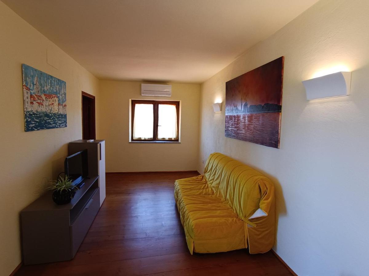 Moratto'S Apartments Umag Kültér fotó